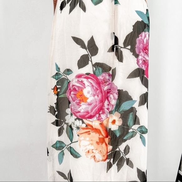 Women's Chelsea28 Floral High/low Dress - Picture 11 of 12